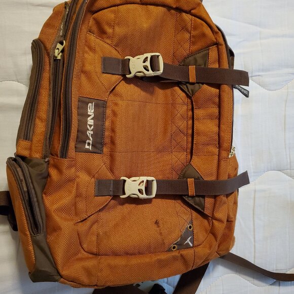 Da Kine boarder's backpack - Picture 1 of 5